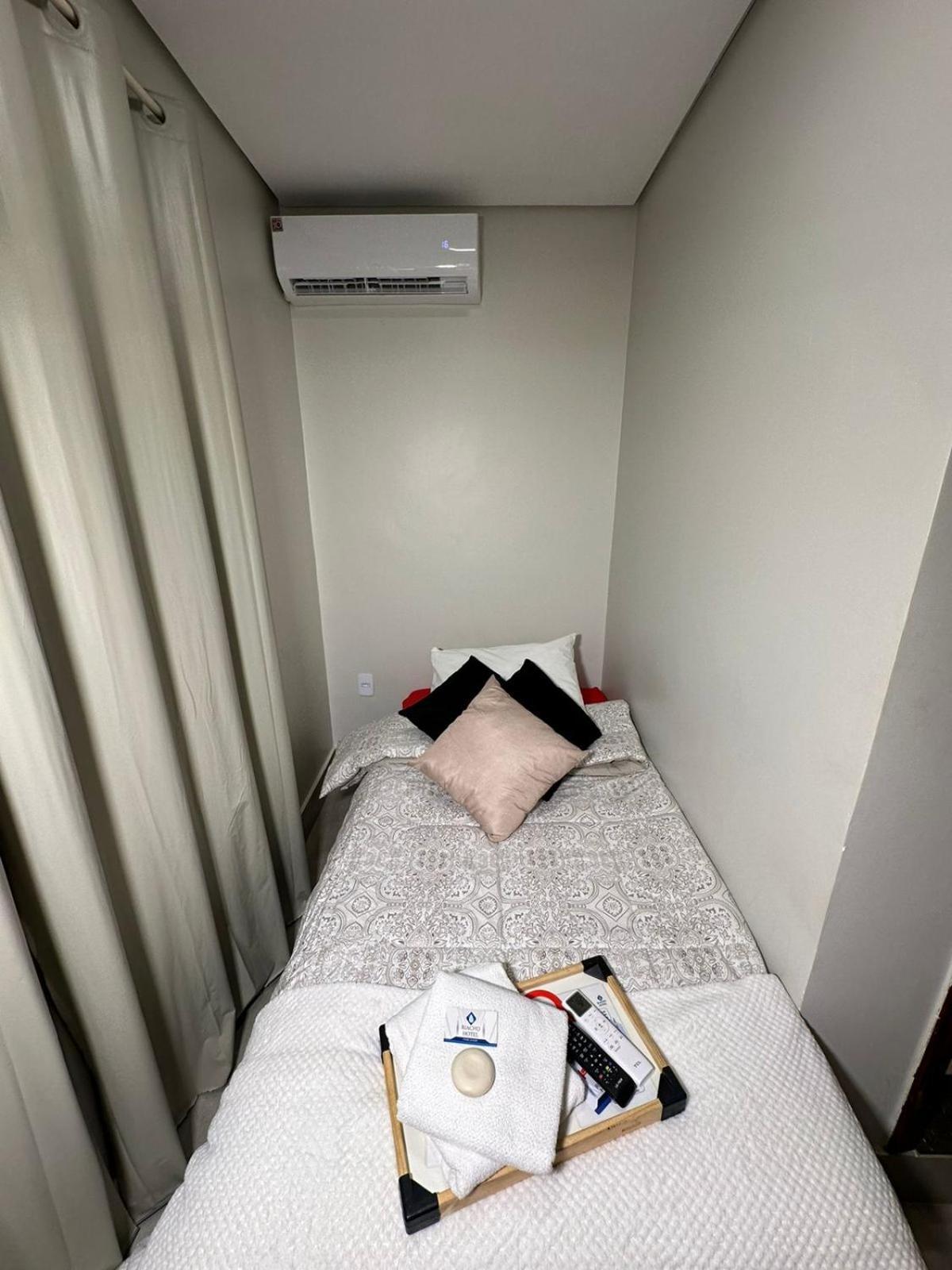 Riacho Hotel Бразилиа Экстерьер фото